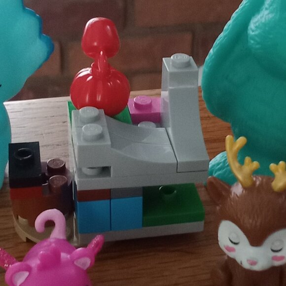 Small Toy Assortment - Picture 4 of 8